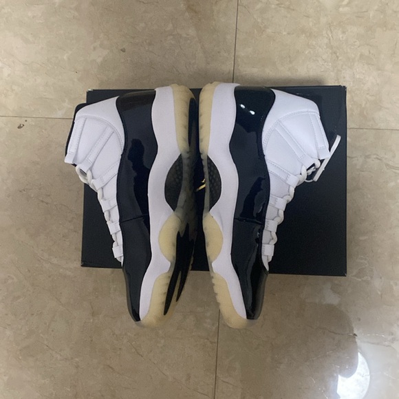 Air Jordan 11 retro - Picture 6 of 7